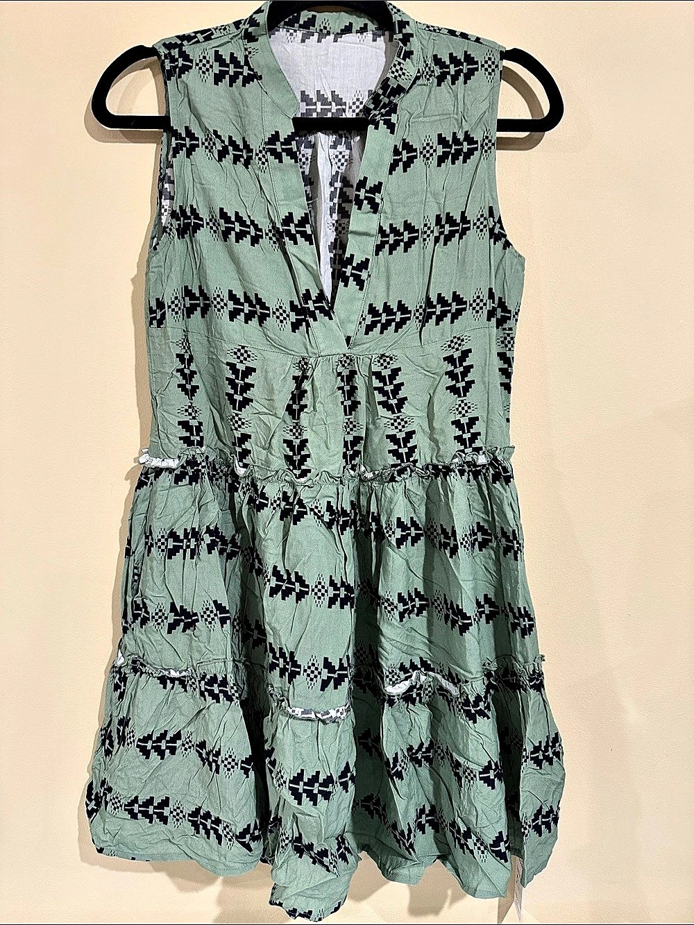 Cupshe Green and White Geometric Mini Dress Green & Black Medium